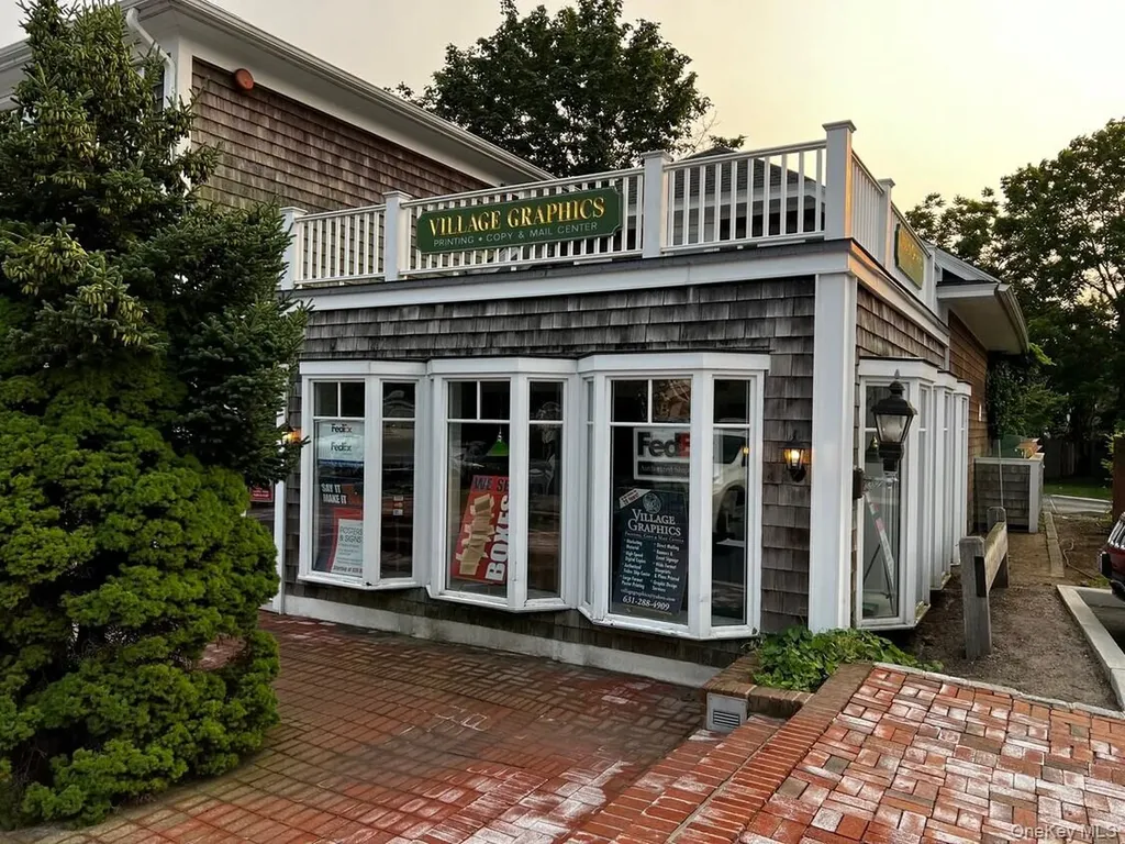 132 Main Street Westhampton Beach NY 11978