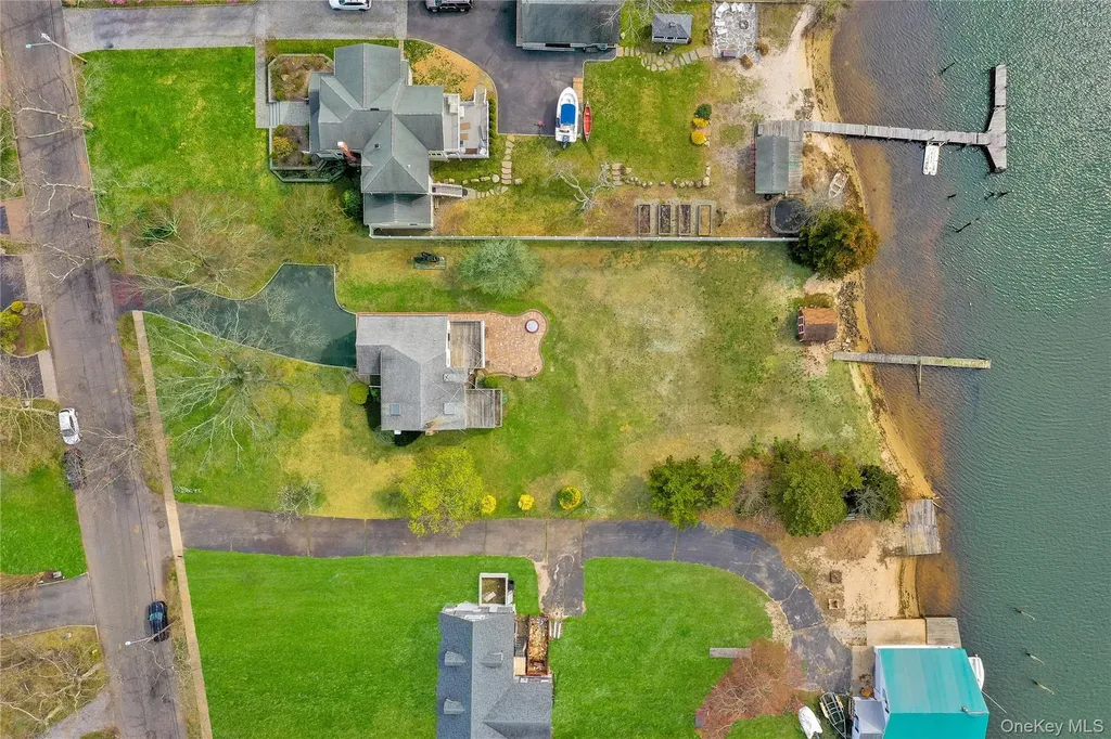 150 W Islip Road West Islip NY 11795