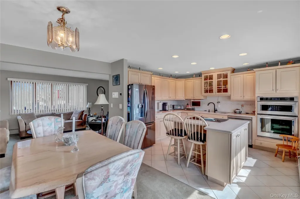 150 W Islip Road West Islip NY 11795