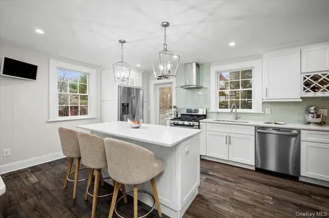19 Nassau Road Larchmont NY 10538