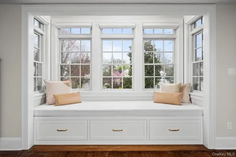 19 Nassau Road Larchmont NY 10538