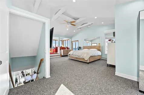 11 Pine Lane Bayville NY 11709