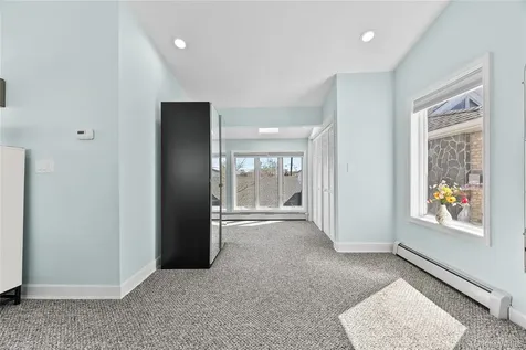 11 Pine Lane Bayville NY 11709