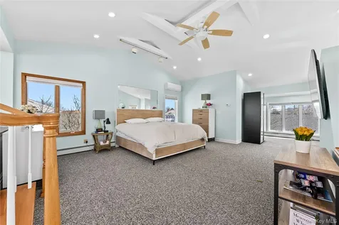 11 Pine Lane Bayville NY 11709