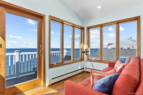 11 Pine Lane Bayville NY 11709