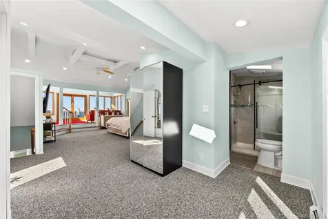 11 Pine Lane Bayville NY 11709