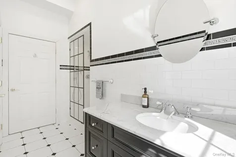 60 Hillside Lane New Rochelle NY 10804