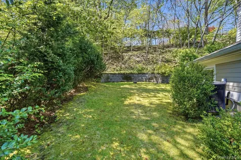 60 Hillside Lane New Rochelle NY 10804