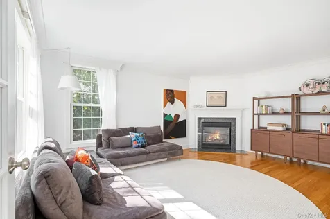 60 Hillside Lane New Rochelle NY 10804