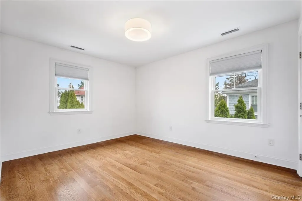 109 Lee Road Scarsdale NY 10583