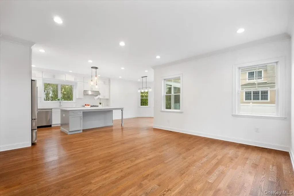 109 Lee Road Scarsdale NY 10583