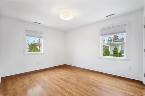 109 Lee Road Scarsdale NY 10583