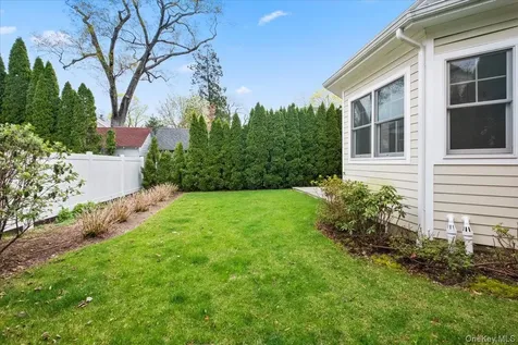 109 Lee Road Scarsdale NY 10583