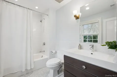 27 Kensington Road Scarsdale NY 10583