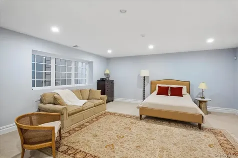 27 Kensington Road Scarsdale NY 10583
