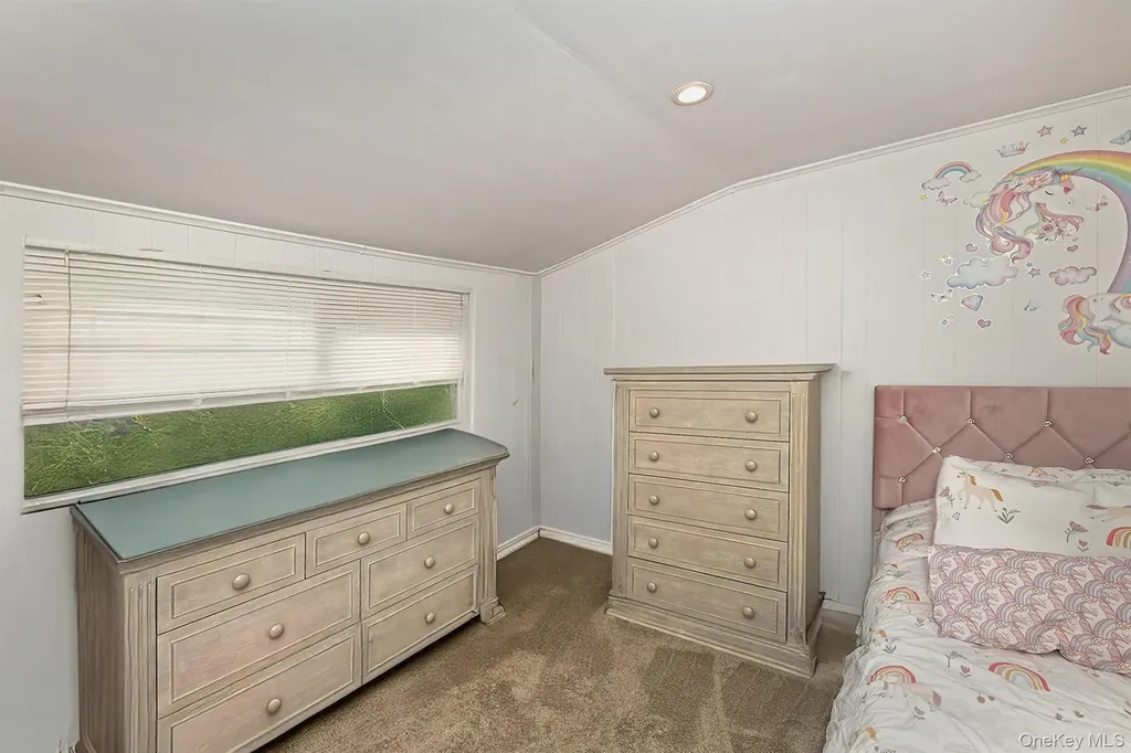 25 Lincoln Road N Plainview NY 11803
