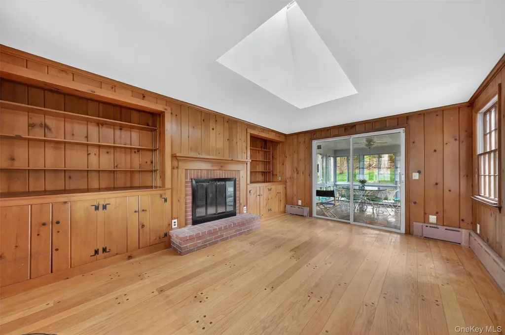 4 Scenic Drive Poughkeepsie NY 12603