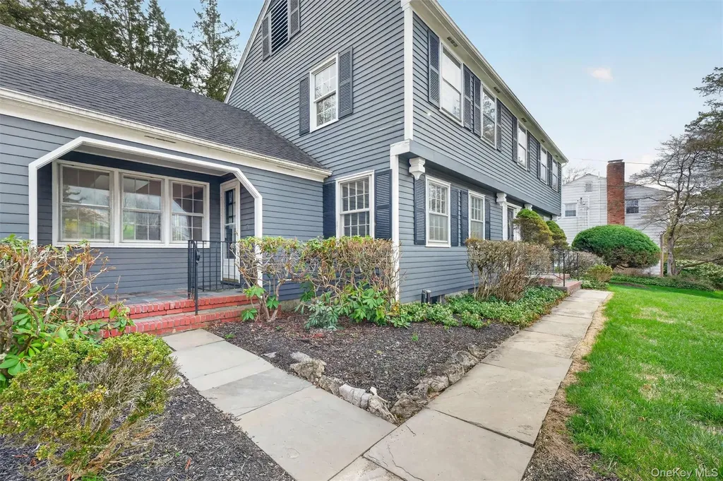 4 Scenic Drive Poughkeepsie NY 12603
