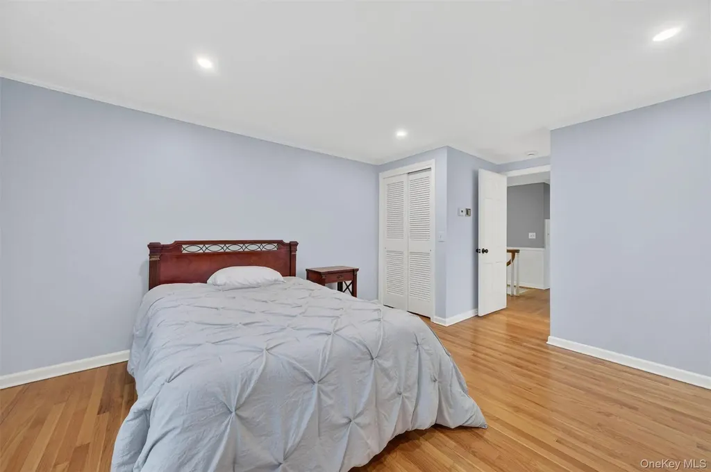 4 Scenic Drive Poughkeepsie NY 12603