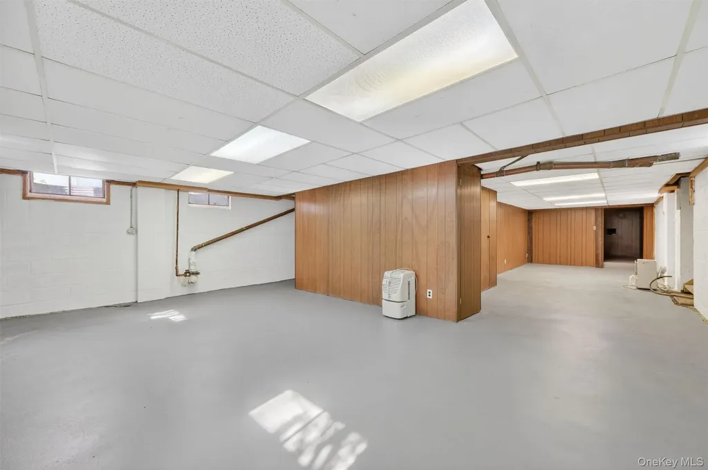 4 Scenic Drive Poughkeepsie NY 12603