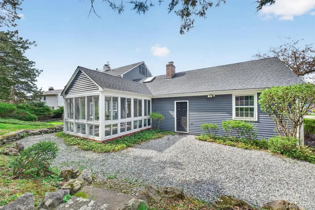 4 Scenic Drive Poughkeepsie NY 12603