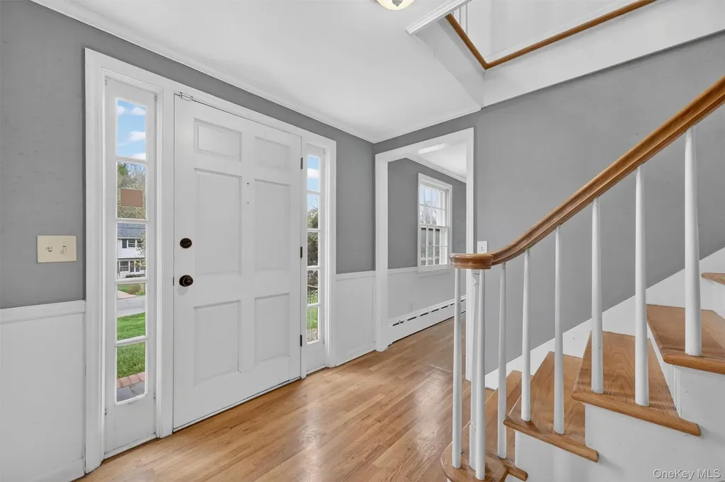 4 Scenic Drive Poughkeepsie NY 12603