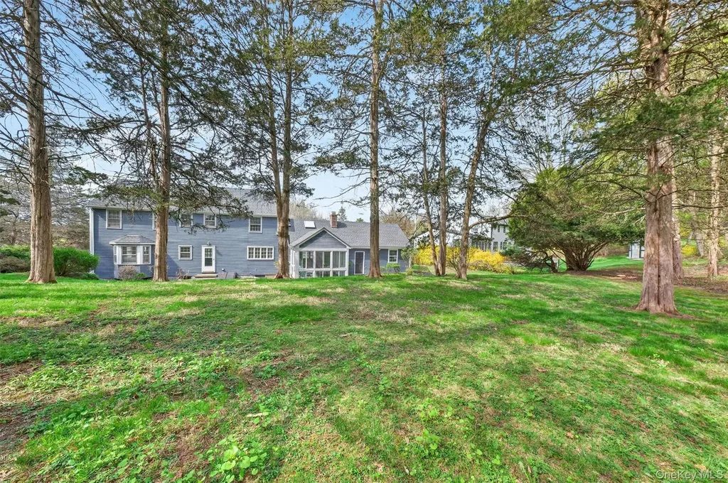 4 Scenic Drive Poughkeepsie NY 12603