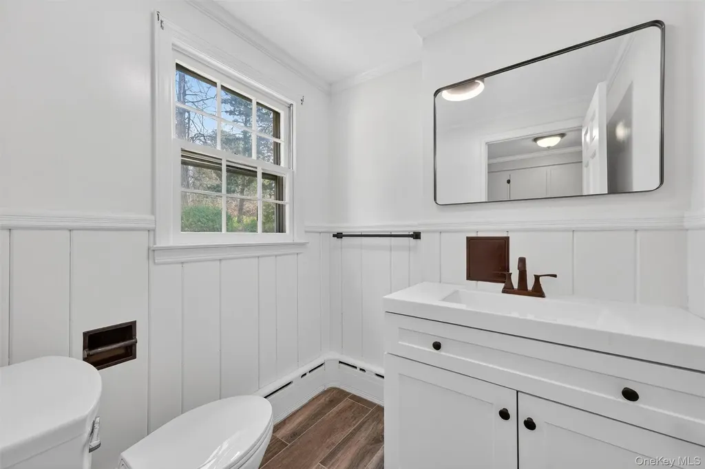4 Scenic Drive Poughkeepsie NY 12603