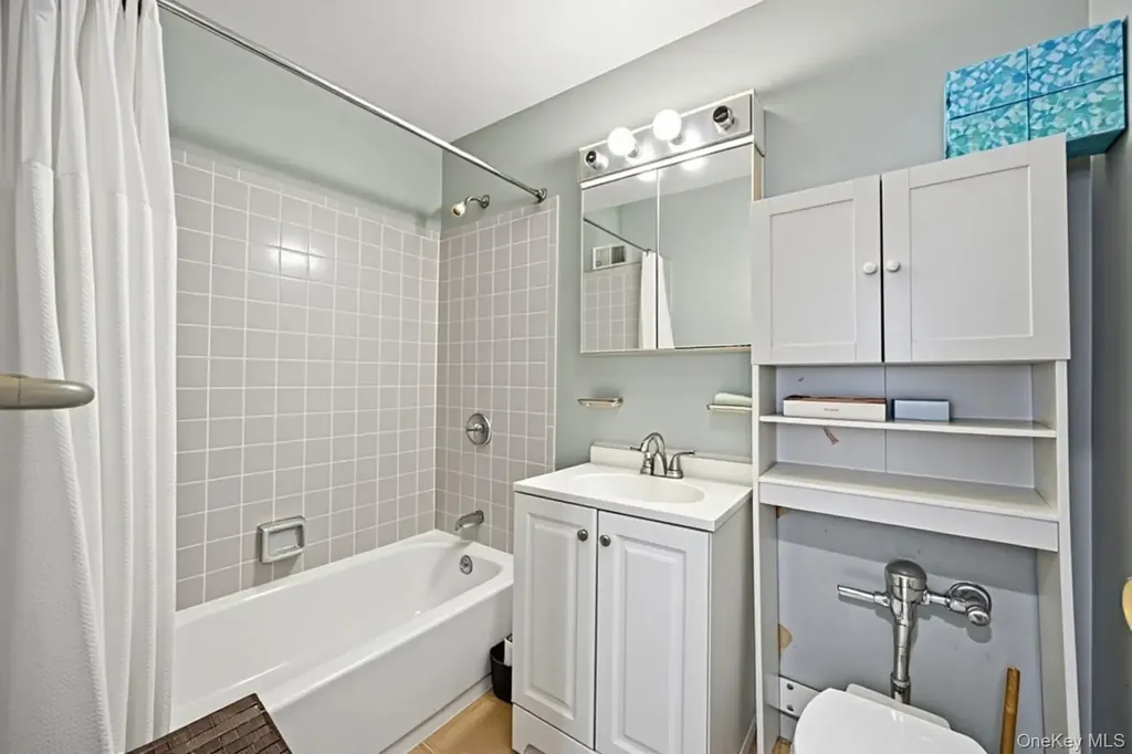 1910 Pelham Parkway S Bronx NY 10461
