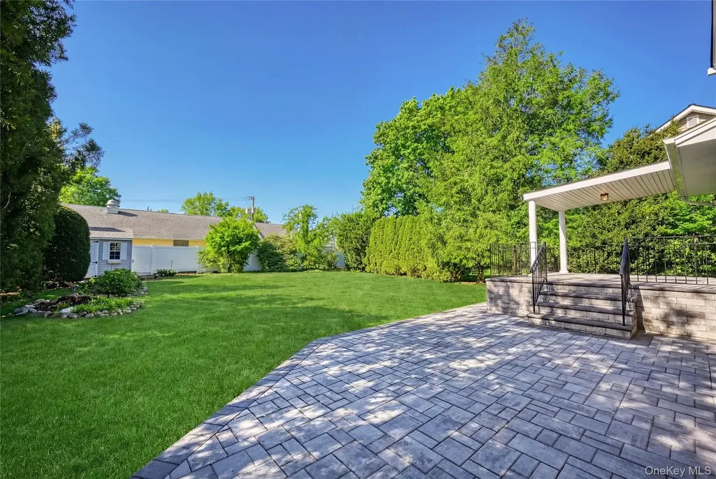 46 Elmtree Lane Jericho NY 11753