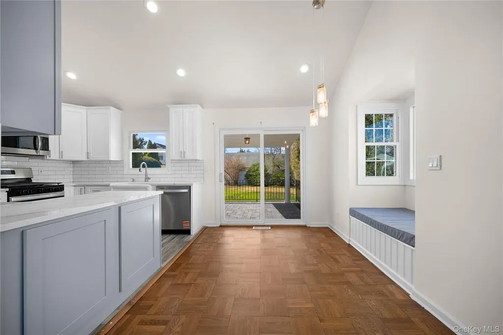46 Elmtree Lane Jericho NY 11753