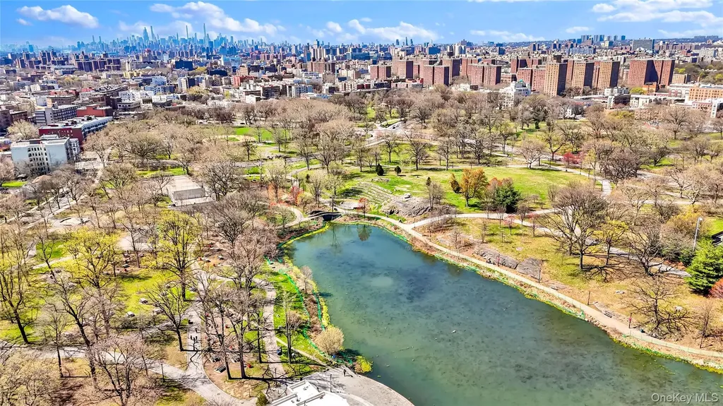 1580 Crotona Park E Bronx NY 10460