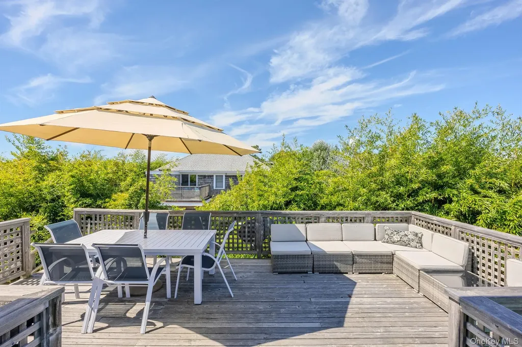 15 Dune Way Seaview NY 11770