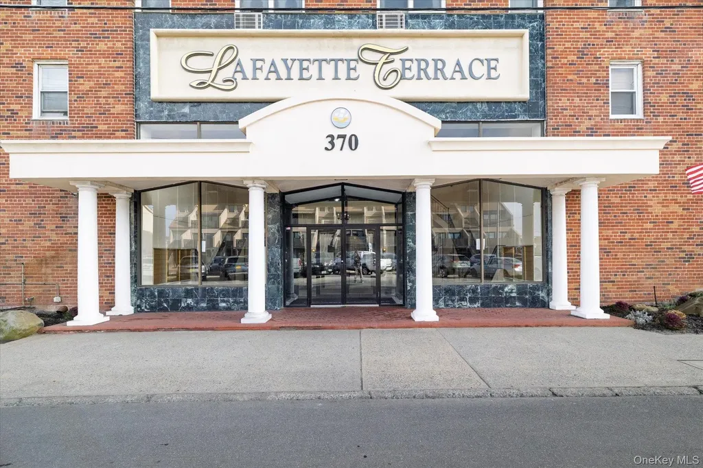 370 W Broadway Long Beach NY 11561
