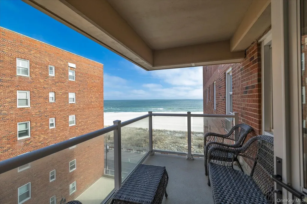 370 W Broadway Long Beach NY 11561