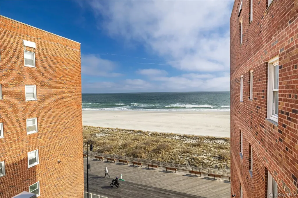 370 W Broadway Long Beach NY 11561