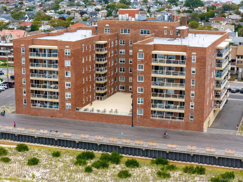 370 W Broadway Long Beach NY 11561