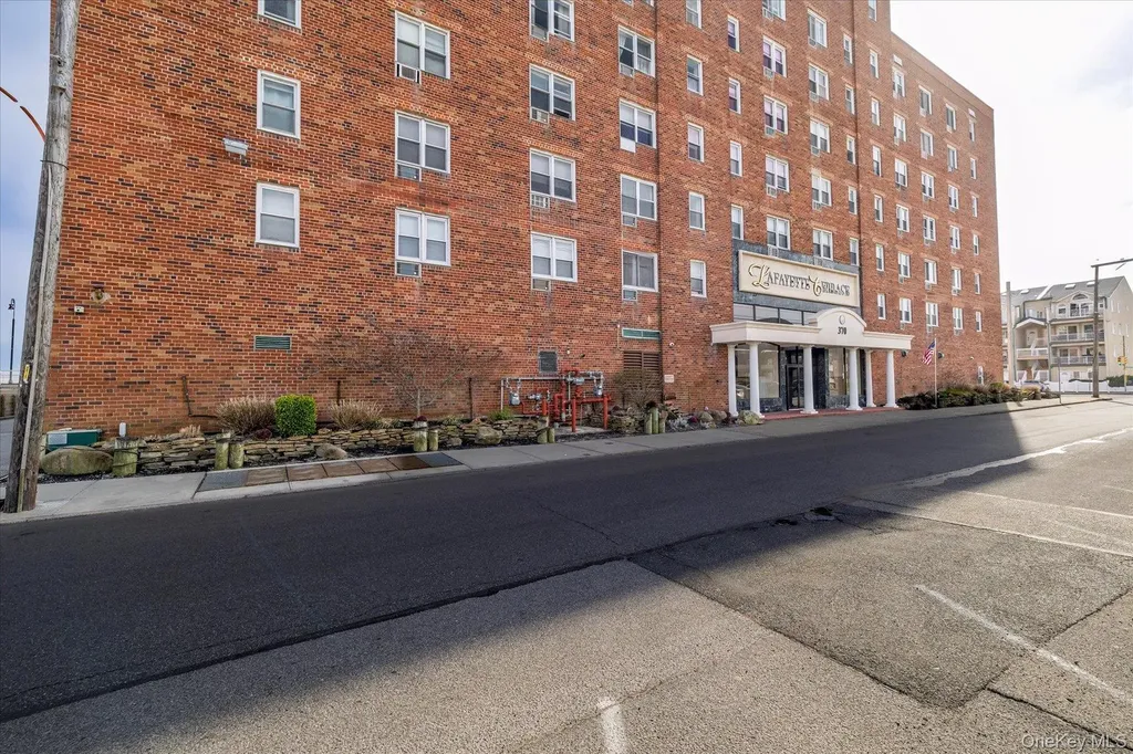 370 W Broadway Long Beach NY 11561