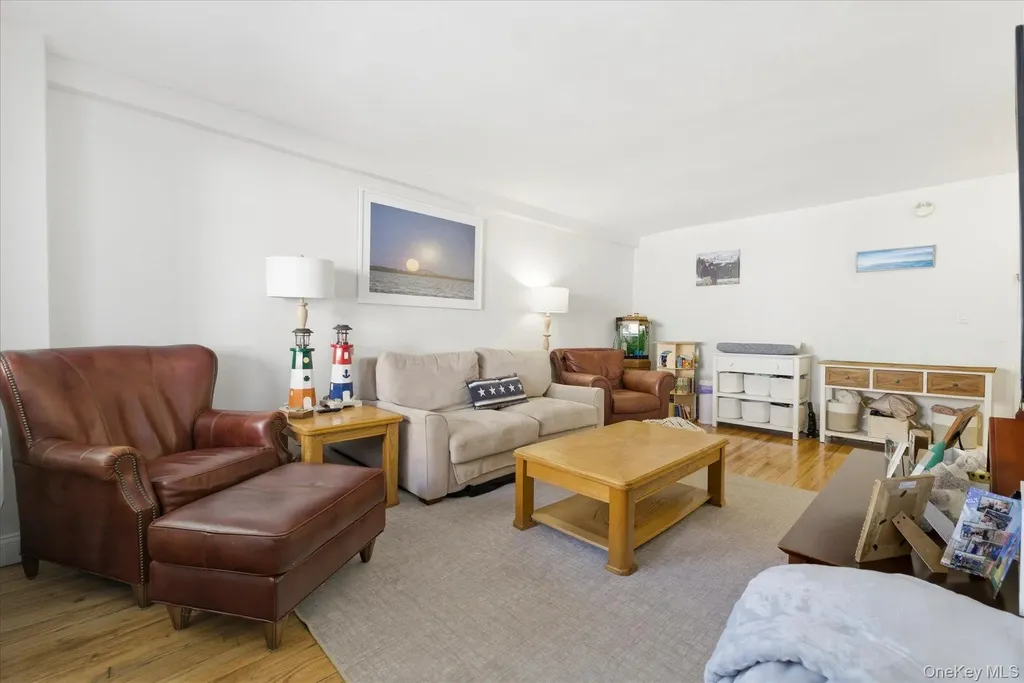 370 W Broadway Long Beach NY 11561