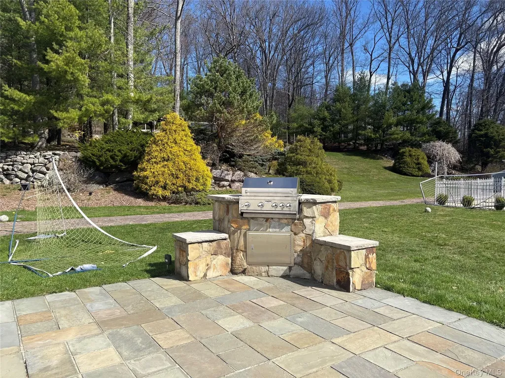 32 Pearce Drive Highland Mills NY 10930