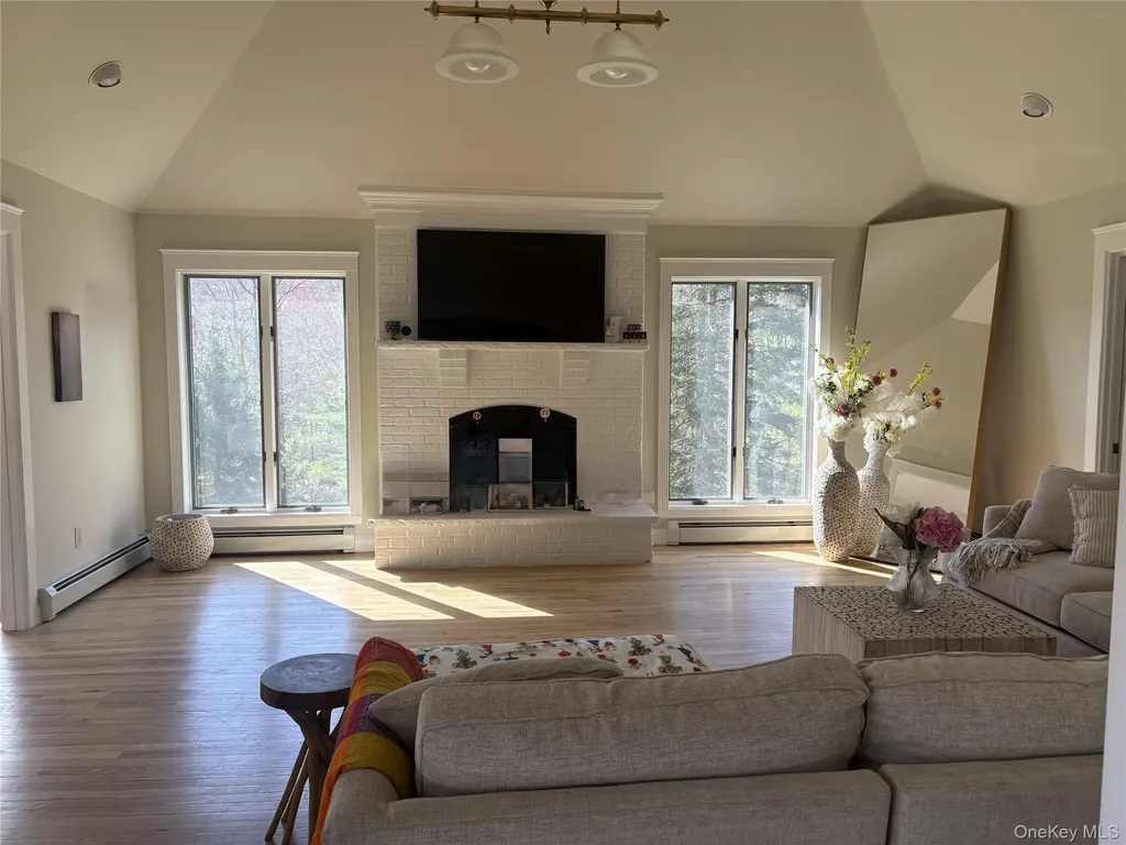 32 Pearce Drive Highland Mills NY 10930