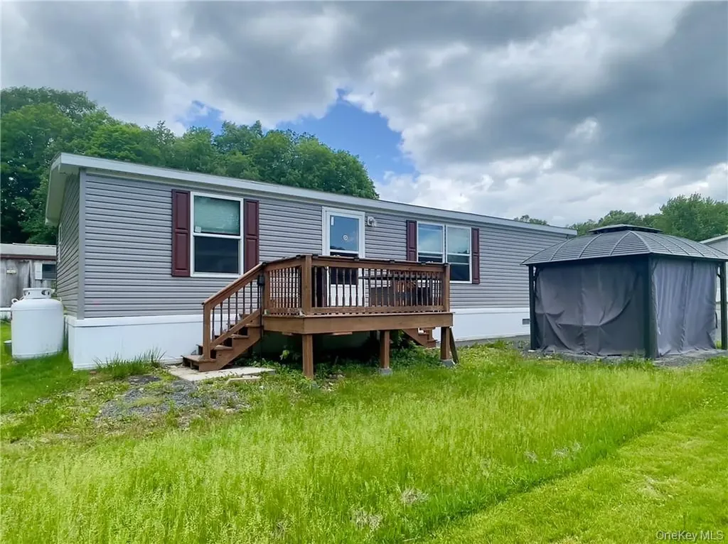 18 Shore Lane Burlingham NY 12722