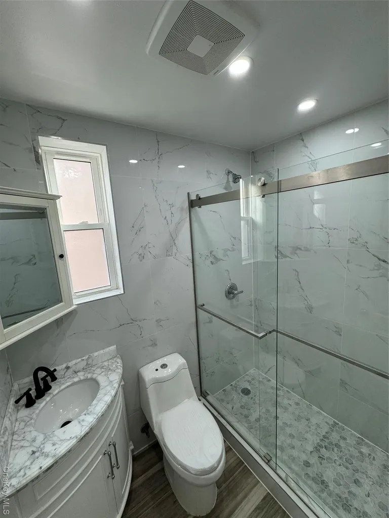 60-03 56th Road Maspeth NY 11378