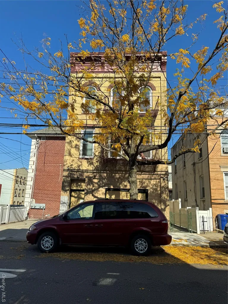 60-03 56th Road Maspeth NY 11378