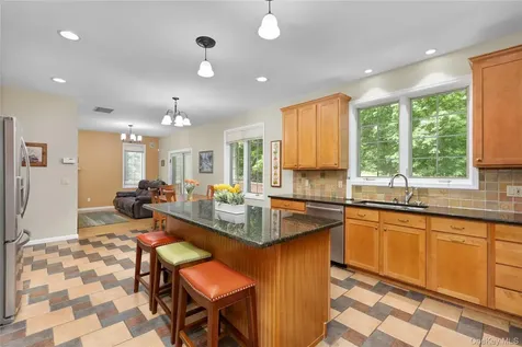 875 Hanover Street Yorktown Heights NY 10598