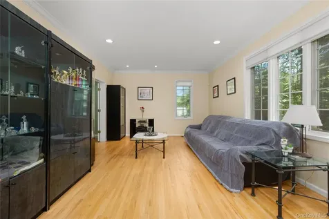 875 Hanover Street Yorktown Heights NY 10598