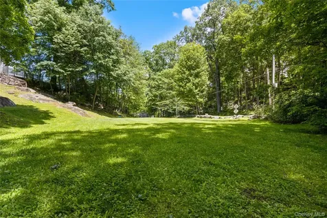 875 Hanover Street Yorktown Heights NY 10598