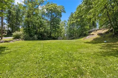875 Hanover Street Yorktown Heights NY 10598