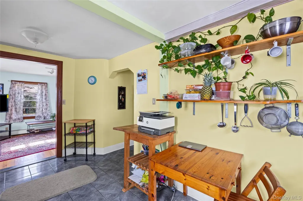 76 Davison Avenue Lynbrook NY 11563