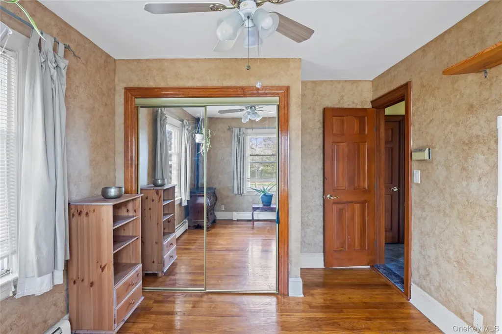 76 Davison Avenue Lynbrook NY 11563